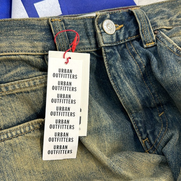 BDG Extreme Pocket Logan Cinch Back Boyfriend Jeans size 26 - Picture 7 of 10